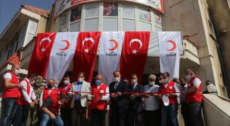 الهلال الأحمر التركي يفتتح “متجر المحبة” برأس العين السورية