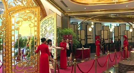 فيتنام تفتتح أول فندق مطلي بالذهب في العالم